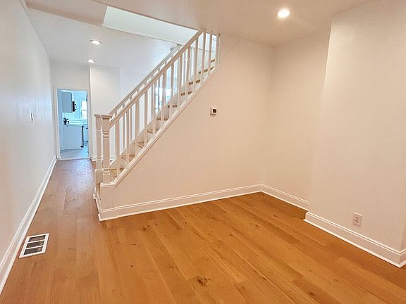 2nd image of 3047 Coral St