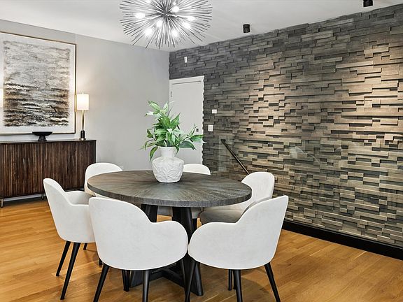 5th image of 1203 W Superior St #1B