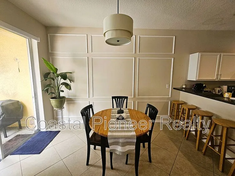 8148 Stone Leaf Ln — Photo 7