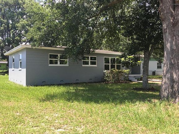 2nd image of 3372 Lansdell Dr
