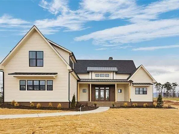 151 Palisade Dr, Rydal, GA 30171