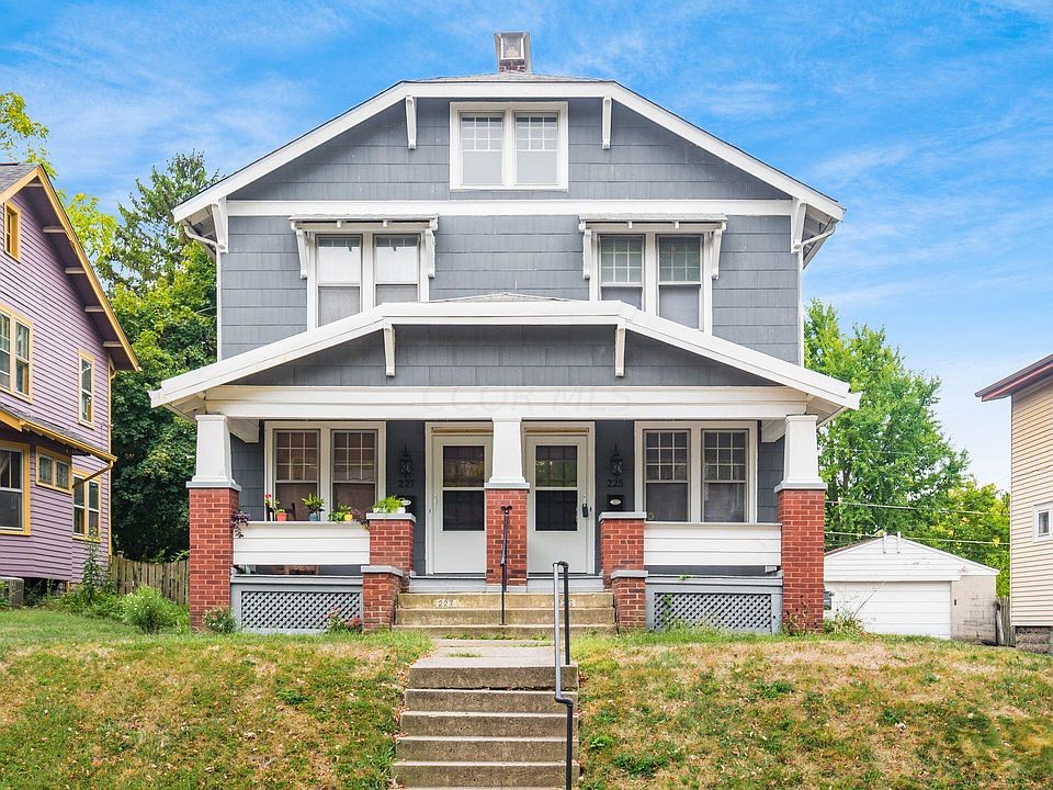 1st image of 225-227 E Como Ave