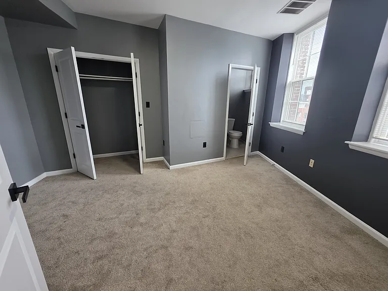 526 Saint Paul Pl #3 — Photo 8