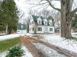 1430 Crittenden Rd, Rochester, NY 14623