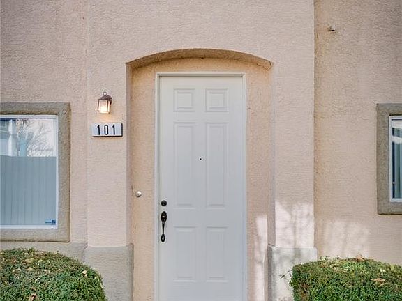 5th image of 6316 Desert Leaf St #2