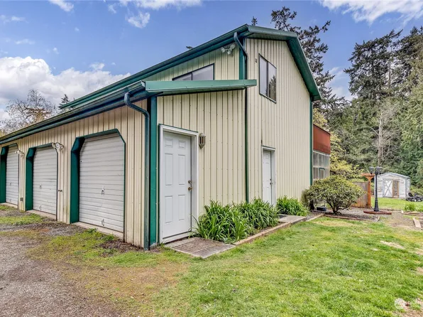 21238 Jefferson Beach Road NE, Kingston, WA 98346