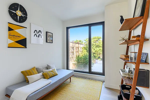 Sold by Nest Seekers International | media 19