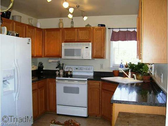 4th image of 3820 Abbeywood Dr