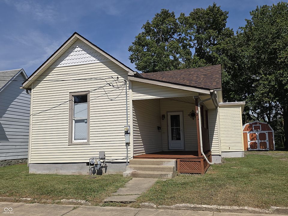 1st image of 324 W Locust St