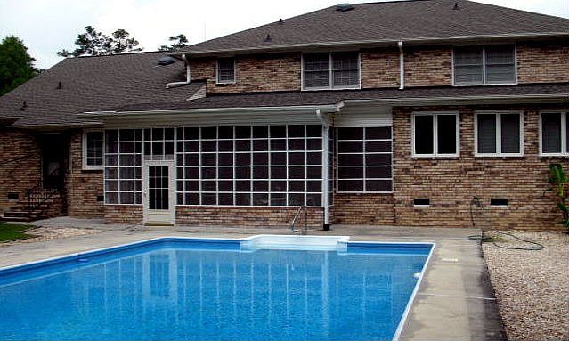 3670 Sq Ft + Pool!