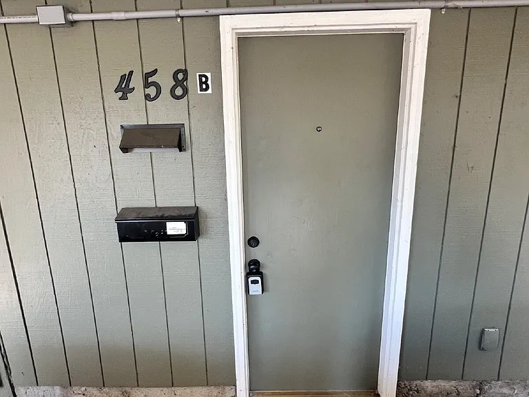 458 W 13th Ave #B — Photo 1