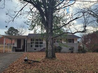 5504 Upshaw Dr, Chattanooga, TN 37416