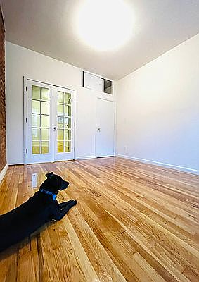 3rd image of 206 E 32nd St APT 4FE