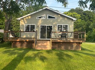 5570 Bullard Rd, Fenton, MI 48430