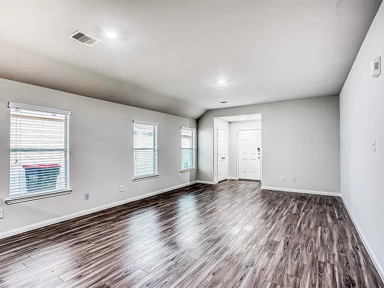 5531 Latta Plantation Dr — Photo 9