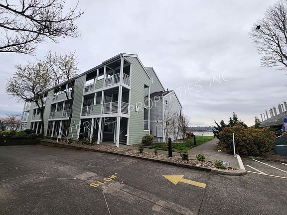 2nd image of 153 N Hayden Bay Dr