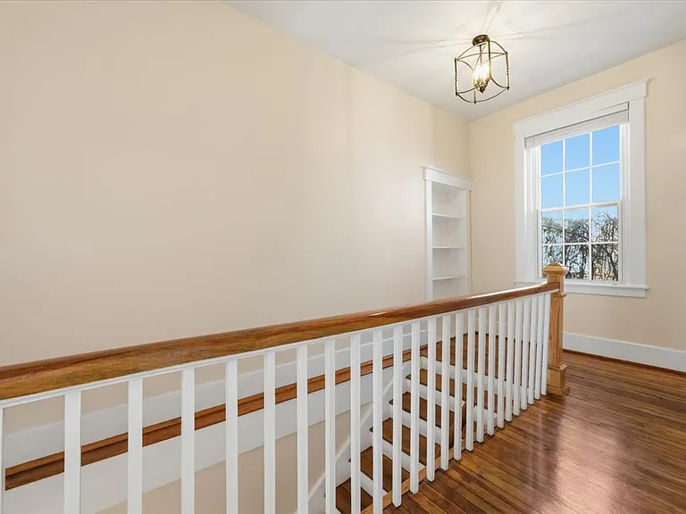 417 E Drayton St — Photo 10