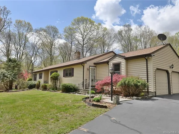 27 Parker Hill Road South, Haddam, CT 06441