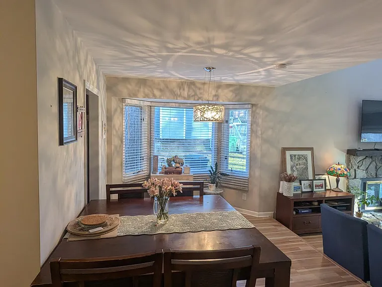 5513 Kaplan Dr — Photo 9