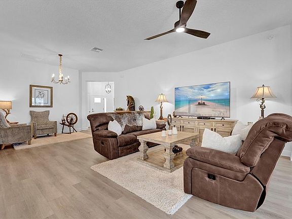 4th image of 1393 KENNETH STREET