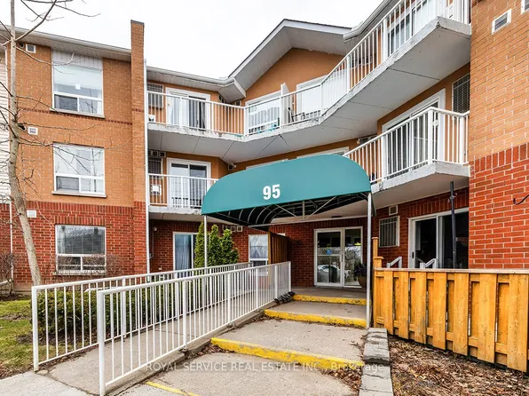 95 Wellington St #208, Clarington, ON L1C 5A1