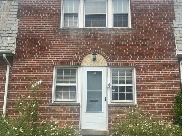 1047 N Monroe St, Arlington, VA 22201