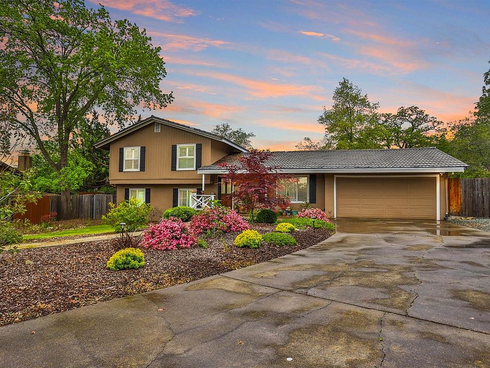 1st image of 3848 Yellowstone Ln