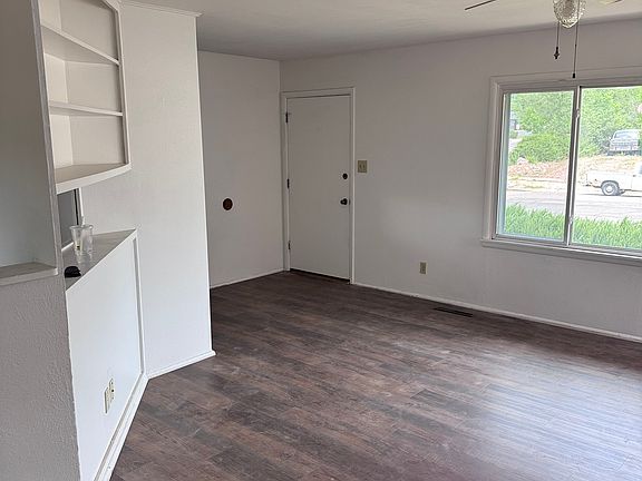 4th image of 1478 Wilks Pl