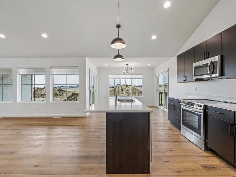 Castle Pine Dr — Photo 33