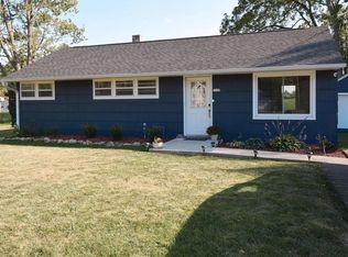 1027 West Walworth AVENUE, Whitewater, WI 53190