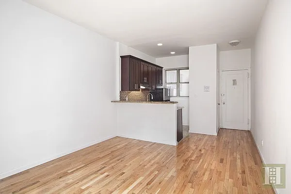 Rented by Halstead Real Estate | media 6