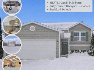 8407 Pebble Dr NE, Rockford, MI 49341