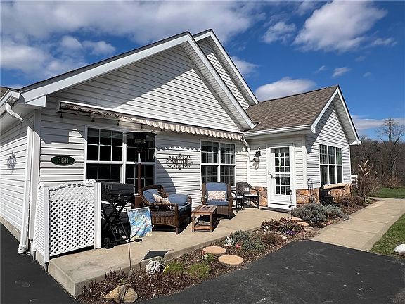 2nd image of 368 Saddlebrook Rd