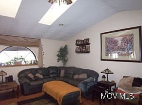 5th image of 1 Lawnsdale Vw