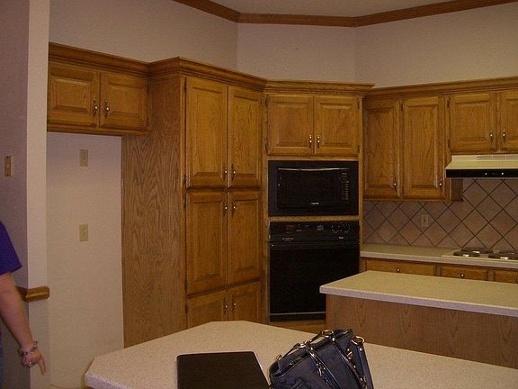 5th image of 2030 Buffalo Dr