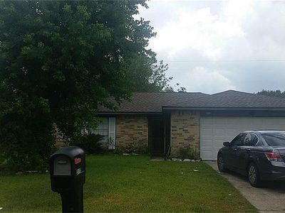 2112 Mocking Bird Ln, La Porte, TX, 77571