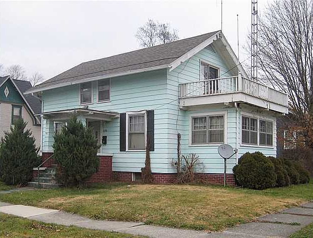 2nd image of 220 S Jonesville St