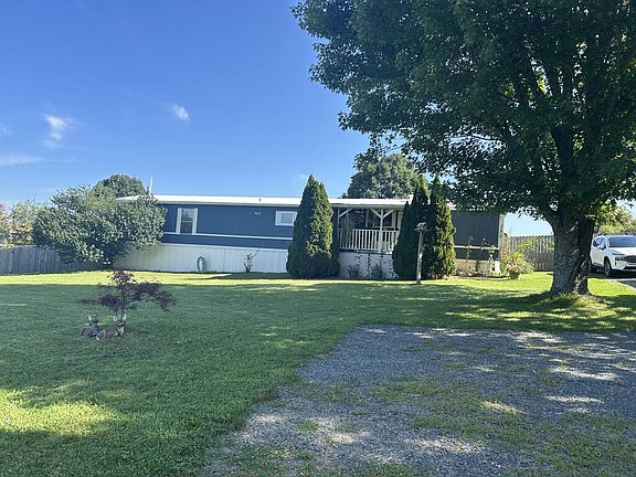 3rd image of 180 Pleasant View Rd