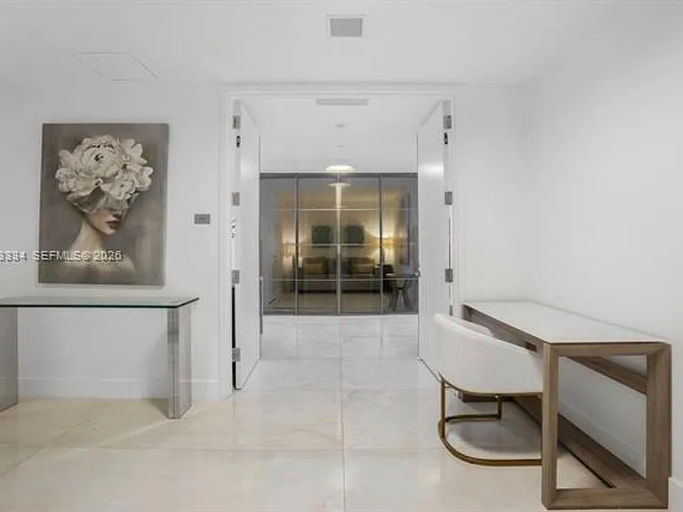 18975 Collins Ave #CU-2101 — Photo 10