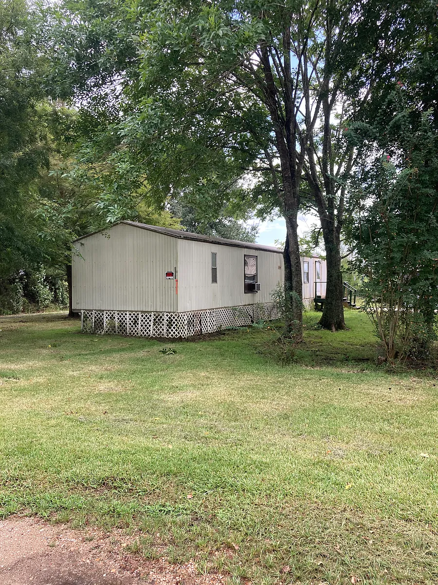Building Photo - 1021 Ridge Rd