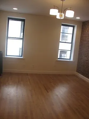 Rented by PMG Real Estate  | media 23