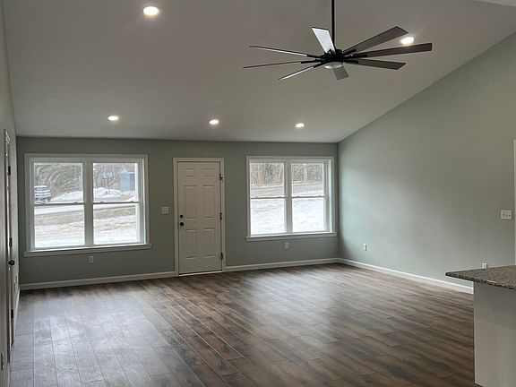 4th image of 95 Cove Road