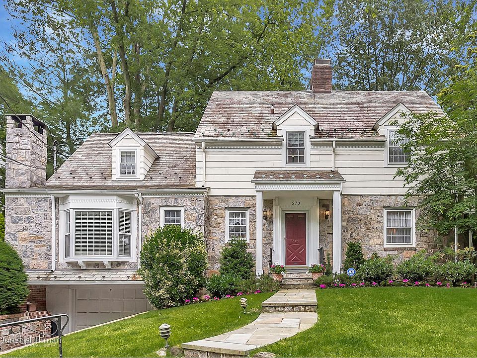 1st image of 570 Hunt Ln