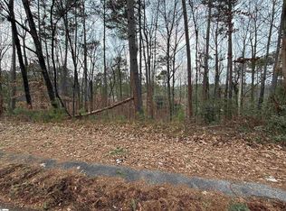 462 Foxfire Ct, Seneca, SC 29672