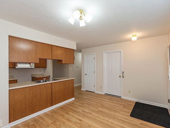 5th image of 2000 Acorn Rd