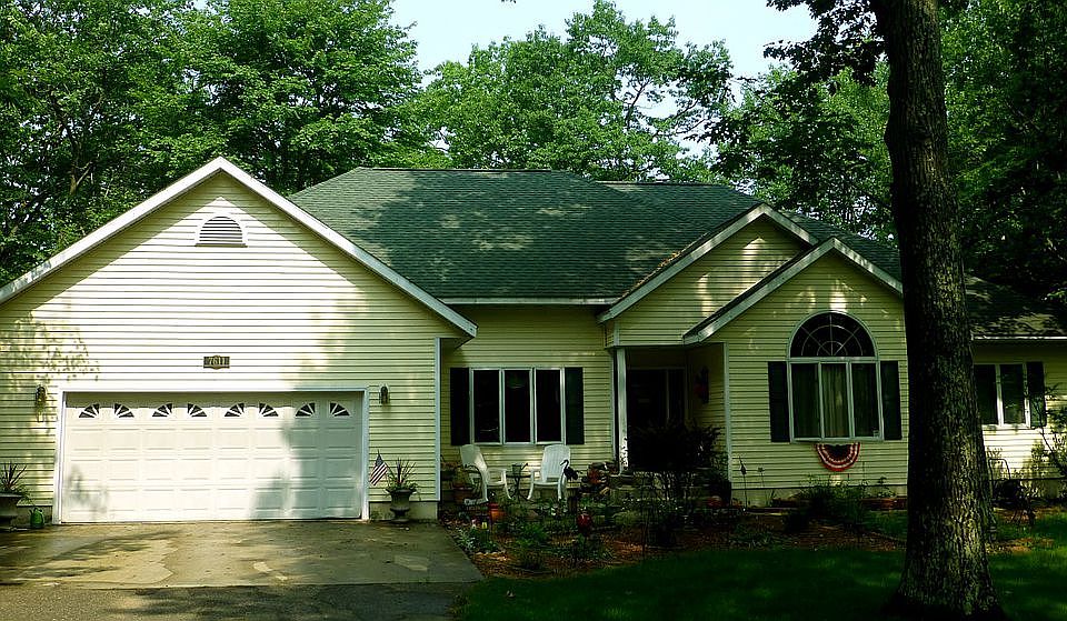 1st image of 7611 Summit 1955 Dr
