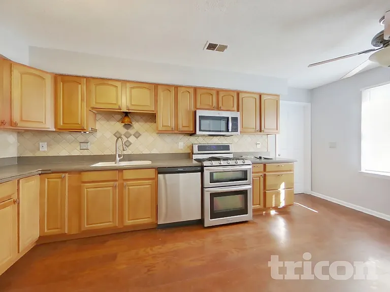 4981 Brownwood Dr — Photo 5