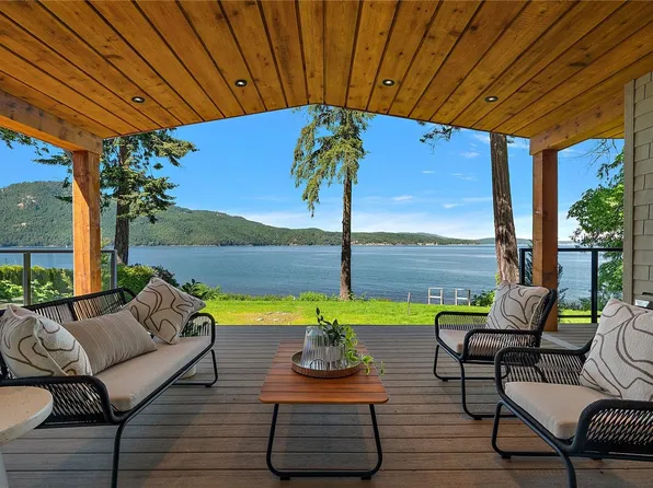 11665 Jupata Way, North Saanich, BC V8L 5K1
