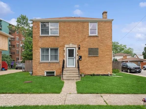 4111 Grace St, Schiller Park, IL 60176