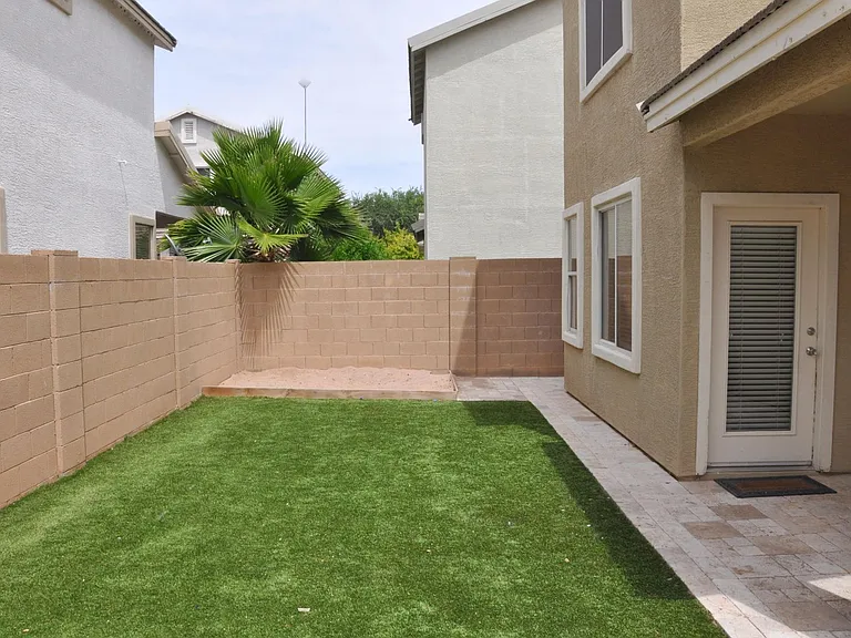 2051 S 87th Pl — Photo 26